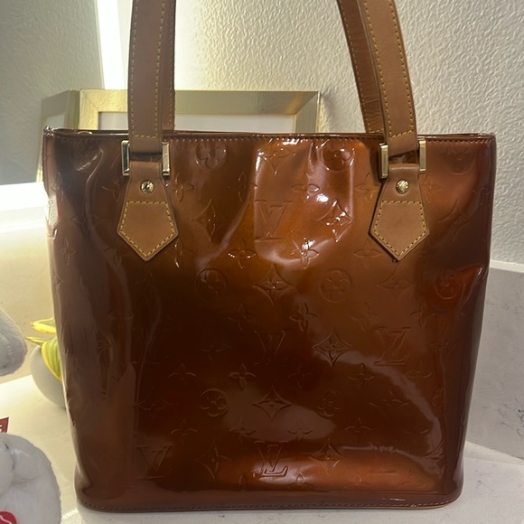 Louis Vuitton Brown Patent Leather Tote - Picture 1 of 17